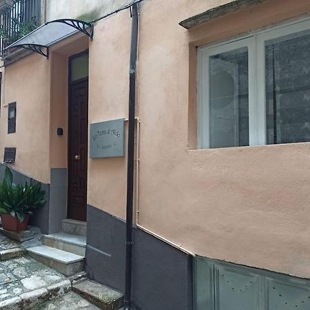 Intero Alloggio - Centro Storico - La Tana Di Aldo- 150 M Da Pepe In Grani Caiazzo Exterior photo